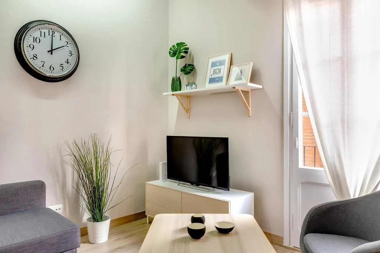 Appartamento Renovated & Classic 3-Bedroom Sagrada Familia Apt. Barcellona Spagna