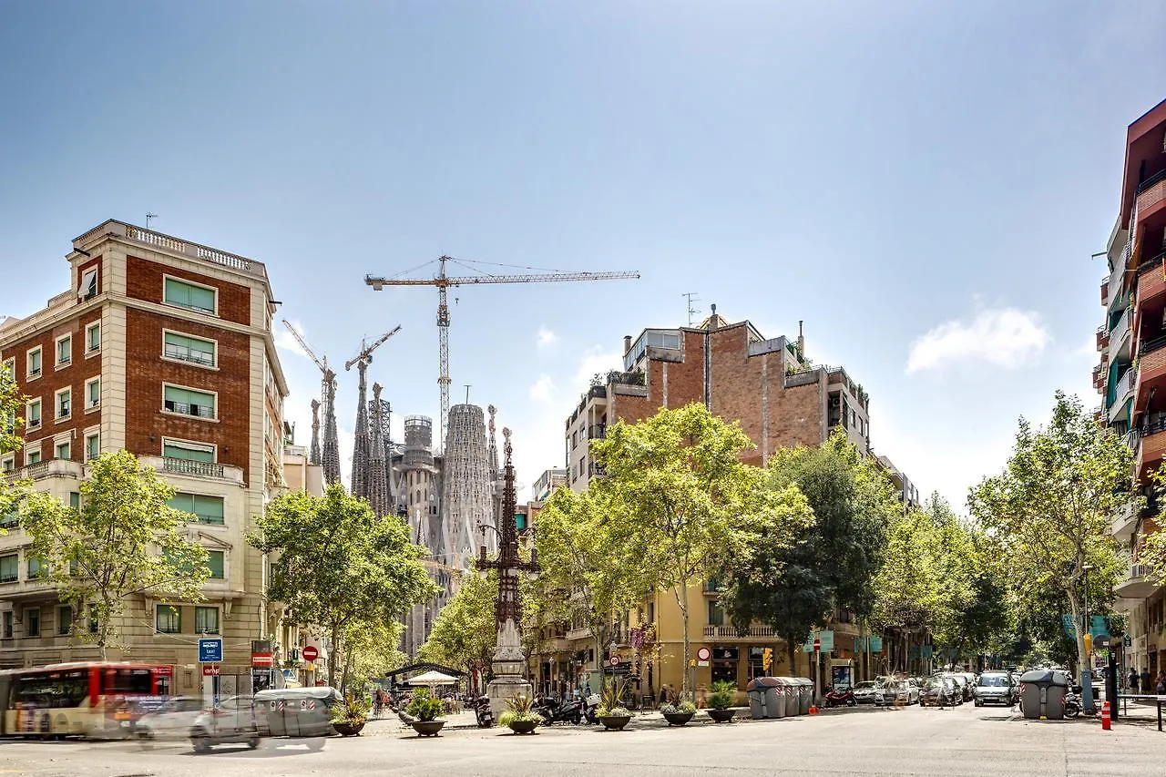 Renovated & Classic 3-Bedroom Sagrada Familia Apt. Barcelona 0*,  Spain